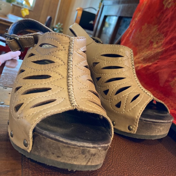 Dansko Rowena Tan Leather Slingback Sandals 38 - Picture 3 of 9